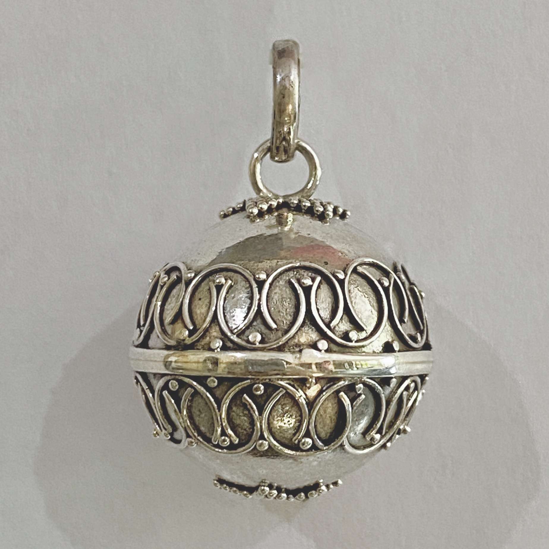 (HANDMADE 925 BALI SILVER HARMONY BALL PENDANT 21 MM)