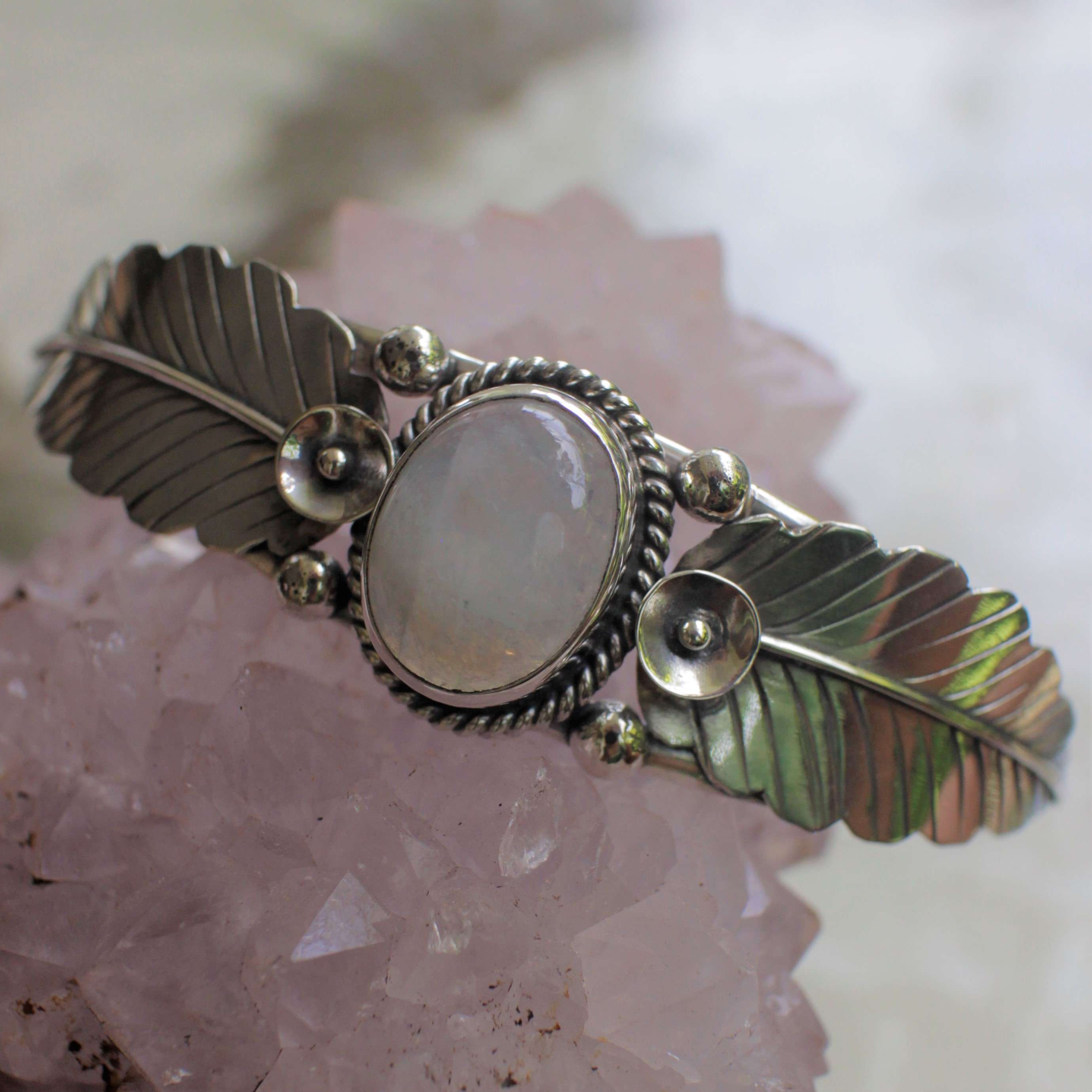 (HANDMADE 925 BALI SILVER CUFF BRACELET WITH RAINBOW MOONSTONE)