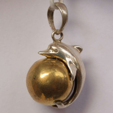 BD 07476-(HANDMADE 925 BALI SILVER HARMONY BALL DOLPHIN PENDANT 16 MM)