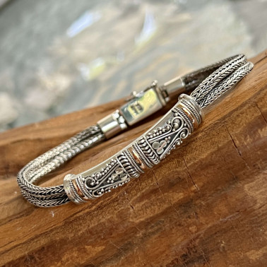 BR 15471 B-(HANDMADE 925 BALI SILVER BRACELET WITH 18K GOLD ACCENT)