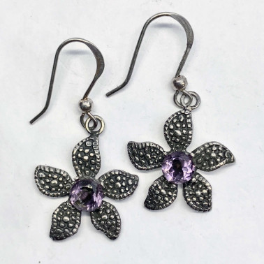 ER 08907 AM-(UNIQUE 925 BALI SILVER DAISY EARRINGS WITH AMETHYST)