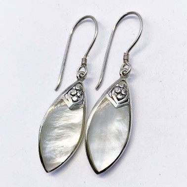 ER 13252 MP-(UNIQUE 925 BALI SILVER EARRINGS WITH MOTHER OF PEARL)