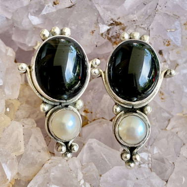 ER 14452 OX-PL-(HANDMADE 925 BALI STERLING SILVER EARRING WITH ONYX AND PEARL)