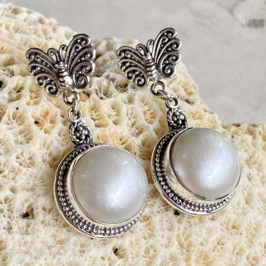 ER 14837 PL-(HANDMADE 925 BALI STERLING SILVER EARRINGS WITH MABE  PEARL)