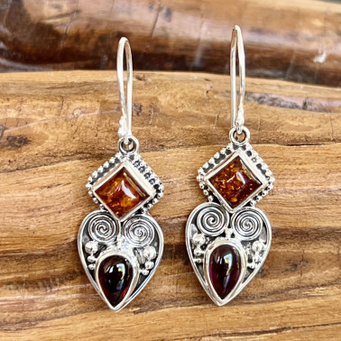 ER 15567 MX-(HANDMADE 925 BALI STERLING SILVER FILIGREE EARRINGS WITH MIX STONES)