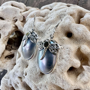 ER 15952 NT-(HANDMADE 925 BALI DRAGONFLY STERLING SILVER EARRINGS WITH NAUTILUS SHELL)