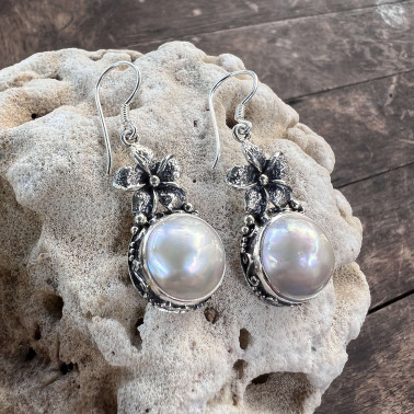 ER 15957 WPL-(HANDMADE 925 BALI DRAGONFLY STERLING SILVER EARRINGS WITH WHITE MABE PEARL)