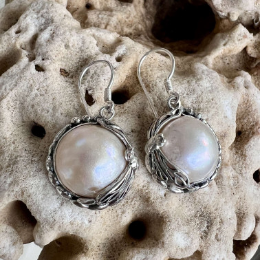 ER 15976 WMP-(925 BALI SILVER DRAGONFLY EARRINGS WITH WHITE MABE PEARL)