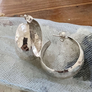 ER 15936-UNIQUE 925 BALI SILVER SIMPLE PLAIN HAMMERED EARRINGS