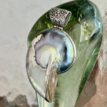 PD 15728 NT-(HANDMADE 925 BALI STERLING SILVER FILIGREE PENDANTS WITH NAUTILUS SHELL)