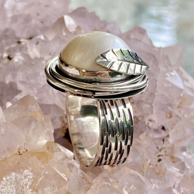 RR 14842 B-(HANDMADE 925 BALI SILVER RINGS WITH WHITE MABE PEARL)