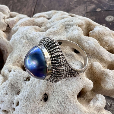 RR 15963 BMP-(UNIQUE 925 BALI SILVER RING WITH BLUE MABE PEARL)
