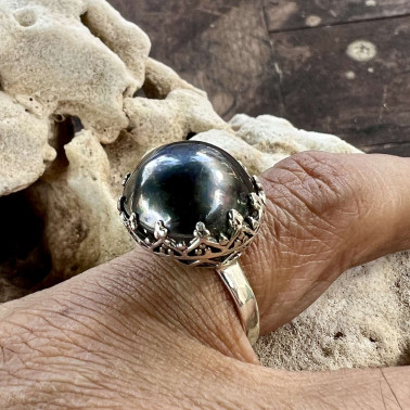 RR 15968 BMP-(UNIQUE 925 BALI SILVER RING WITH BLUE MABE PEARL)
