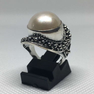 RR 11243 PL-(HANDMADE 925 BALI SILVER GRANULATED RING WITH MABE PEARL)